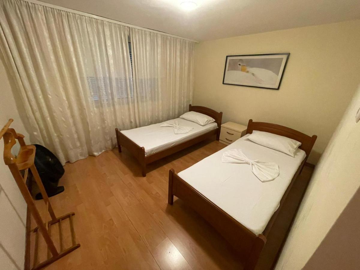 Apartamente Gleni Саранда Екстер'єр фото