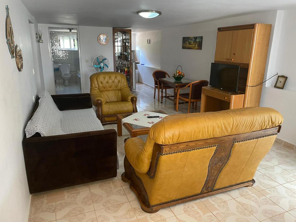 Apartamente Gleni Саранда Екстер'єр фото